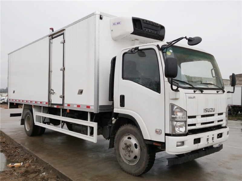 (6.8/5.9米)五十铃700P冷藏车