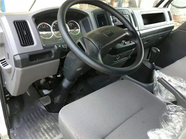 （4.2米）江铃宽体气刹冷藏车